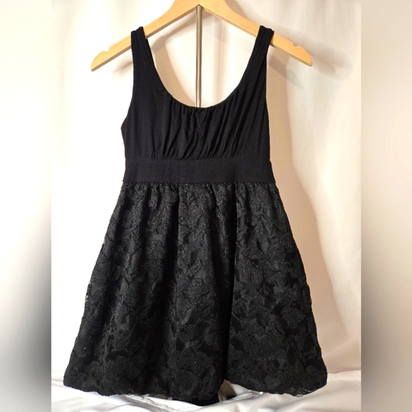 xxi Dresses & Skirts - XXI Black Lace Skater Dress Size Small – Elegant Fit & Flare Style